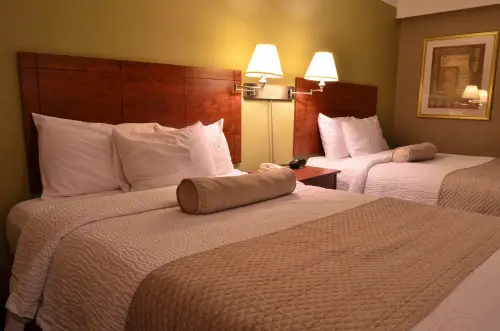 Airbnb host කෙනෙකු ලෙස ලැබූ පළමු නරක අත්දැකීම: වැදගත් පාඩම්