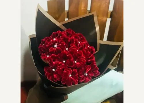 Handmade Pipe-Cleaner Rose Bouquet — Handmade by Hiru