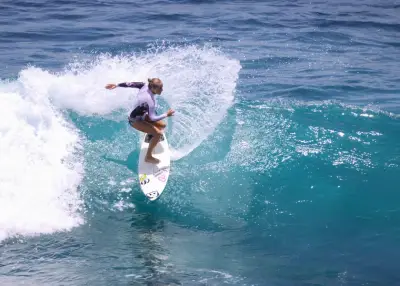 Privater Surfkurs für Anfänger im Weligama Surf Center
