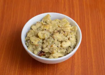 Anupamas hausgemachtes Reis-und-Curry-Familienpaket