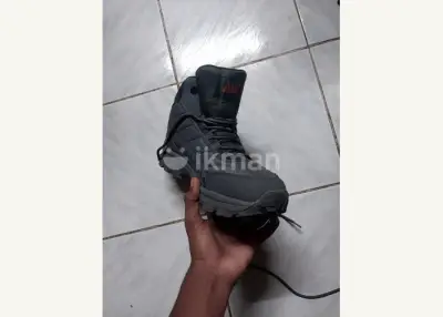 AVI Outdoor-Schuhe, Größe 44 — Nugegoda