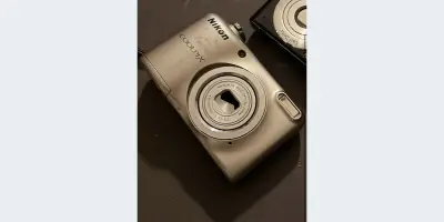 Nikon Coolpix A10 lost in Colombo — seeking trip photos