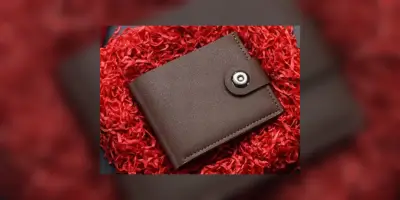 Brown leather wallet lost near Sri Jayewardenepura University